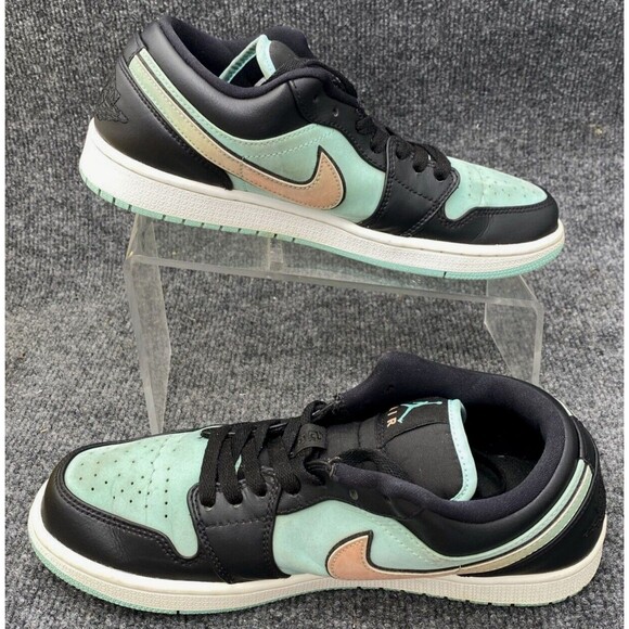 Athletic_Shoes